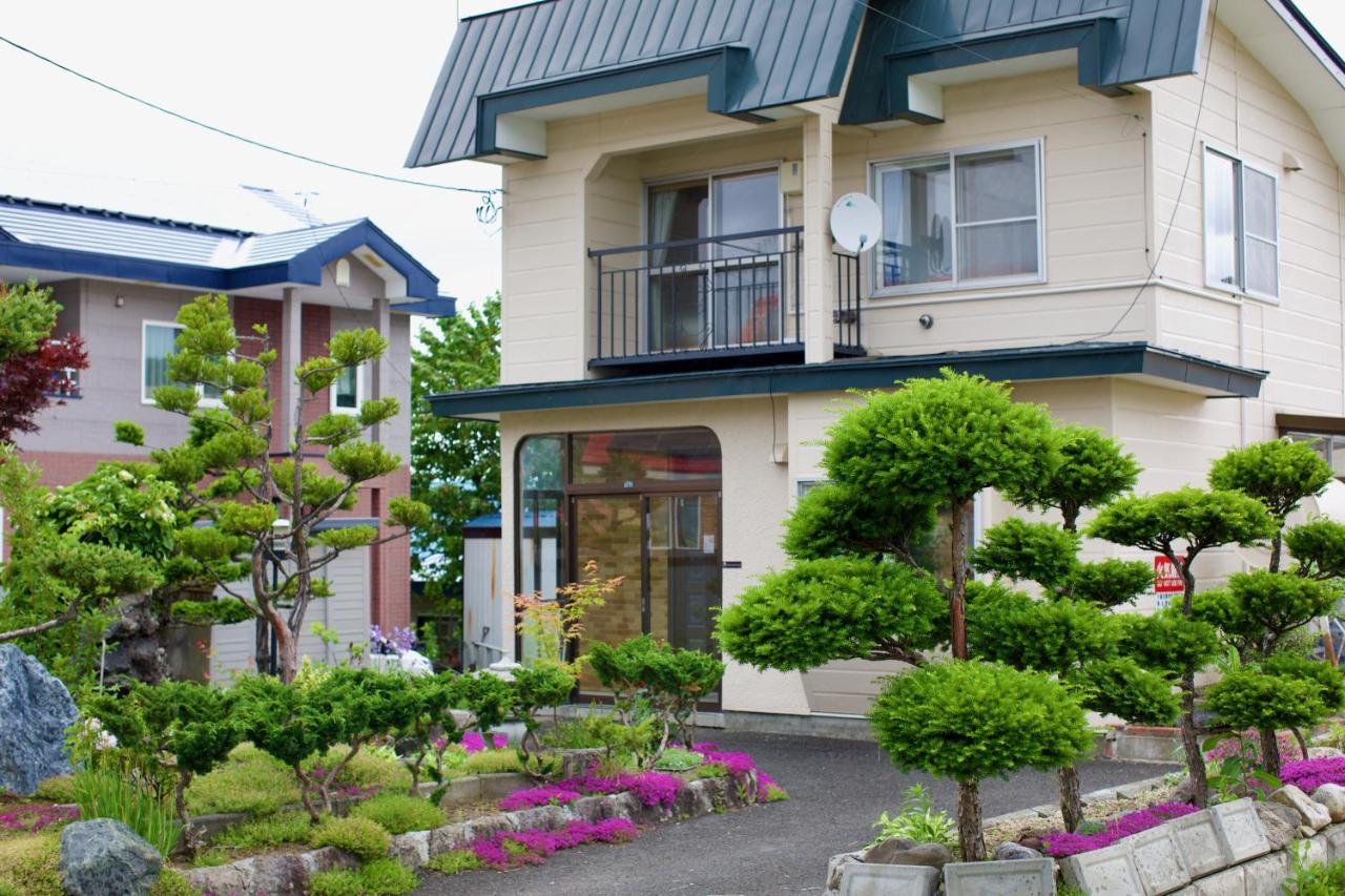 Вилла Hdo Furano Garden House Экстерьер фото
